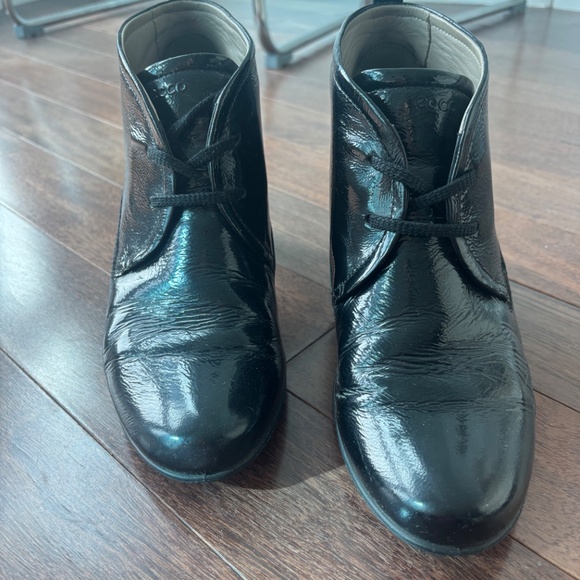 Ecco patent leather booties, size EU 40 - Picture 2 of 4